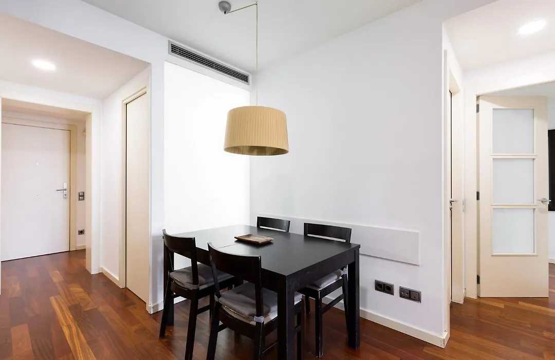 Ola Living Plaza Catalunya-1